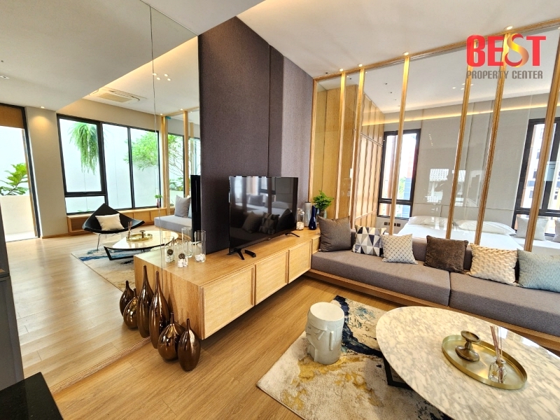 ขาย Home Office Baan Puri Puri  ลาดพร้าว 41 จอดรถ 6 คัน ออกแบบได้สวย ฟังก์ชั่นการใช้งานครบ