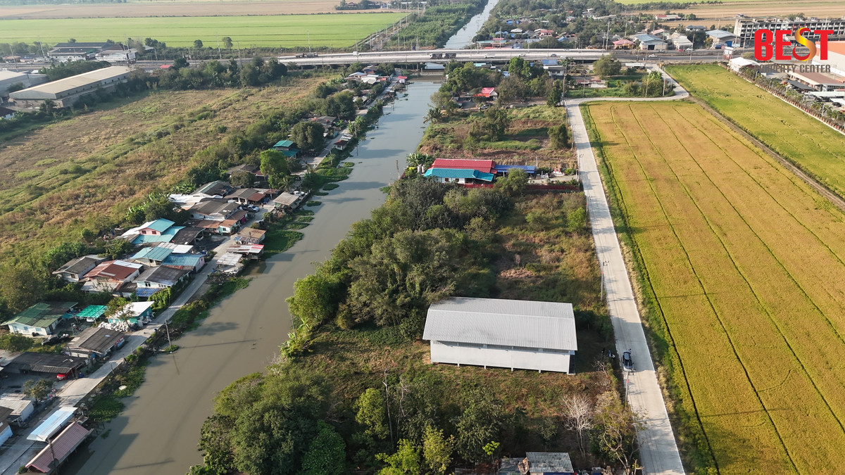 🏭 ขายโกดังพร้อมที่ดิน ทำเลอุตสาหกรรม สุวินทวงศ์ – ฉะเชิงเทรา ใกล้ถนนใหญ่ เข้าซอยไม่ลึก ด้านหลังติดคลอง สวยมาก