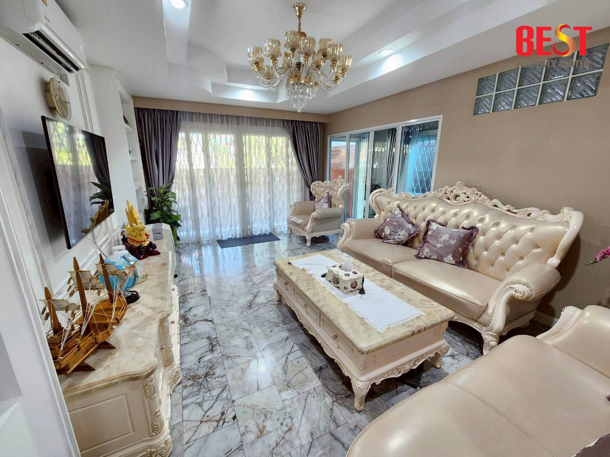 🏡 ขายบ้านเดี่ยว 4 ชั้น มบ.เสรี พระราม 9 ซอย 43 หรือ เข้าซอย 45 ก็ได้ บ้านอยู่ต้นซอย ใกล้ The Nine พระราม 9 เพียง 700 เมตร