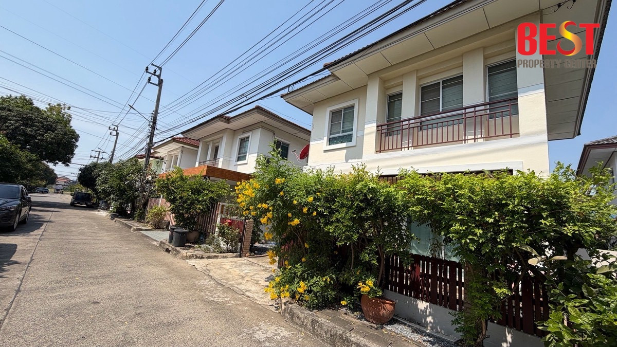 ขายบ้าน พร้อมพัฒน์ 2 ต้นซอย บ้านแฝดฟีลบ้านเดี่ยว ใกล้ รร.สาธิตพัฒนา ใกล้ห้าง ใกล้ทางด่วน