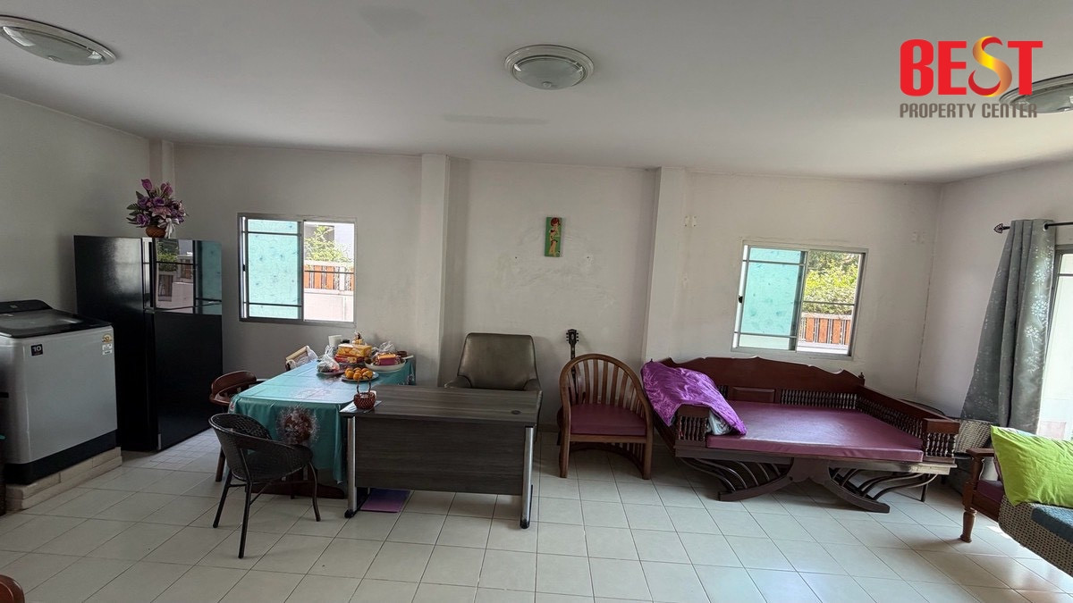 ขายบ้าน พร้อมพัฒน์ 2 ต้นซอย บ้านแฝดฟีลบ้านเดี่ยว ใกล้ รร.สาธิตพัฒนา ใกล้ห้าง ใกล้ทางด่วน