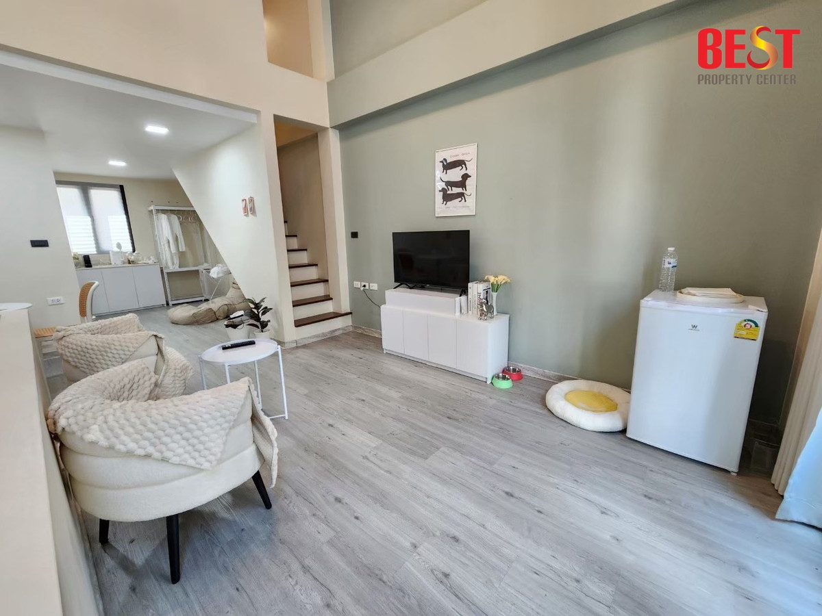 ขายบ้านแฝด ใจกลาง สุขุมวิท 101/1 หรือ วชิรธรรมสาธิต 42 เดินทางสะดวก เหมาะสำหรับพักอาศัย Office คาเฟ่ หรือ ลงทุน ปล่อยเช่า