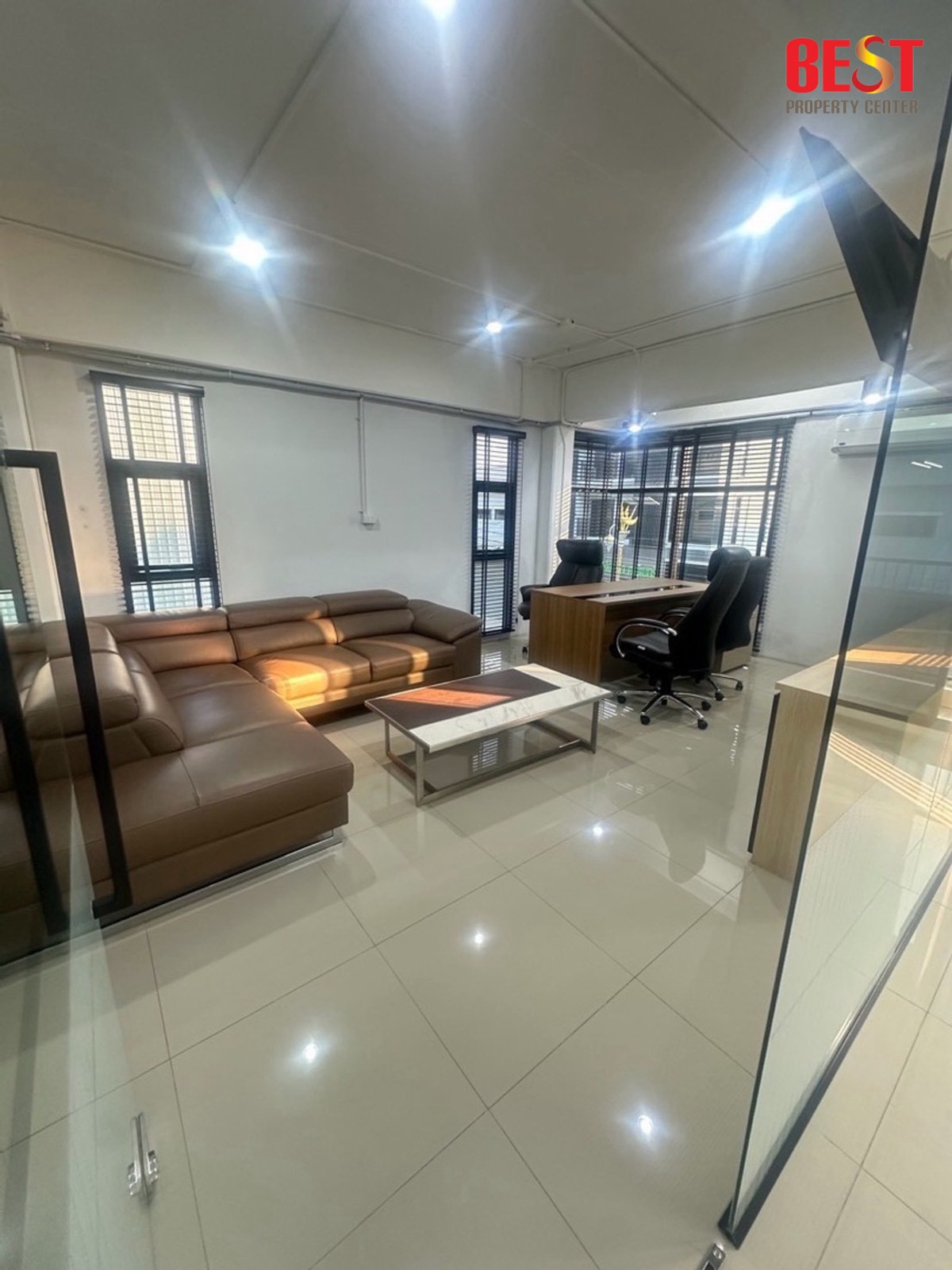 [ให้เช่า] คลังสินค้า พร้อม ออฟฟิศ 1,000 ตร.ม. โครงการ แอท สุวรรณภูมิ ติดถนนกิ่งแก้ว ใกล้สนามบินสุวรรณภูมิ