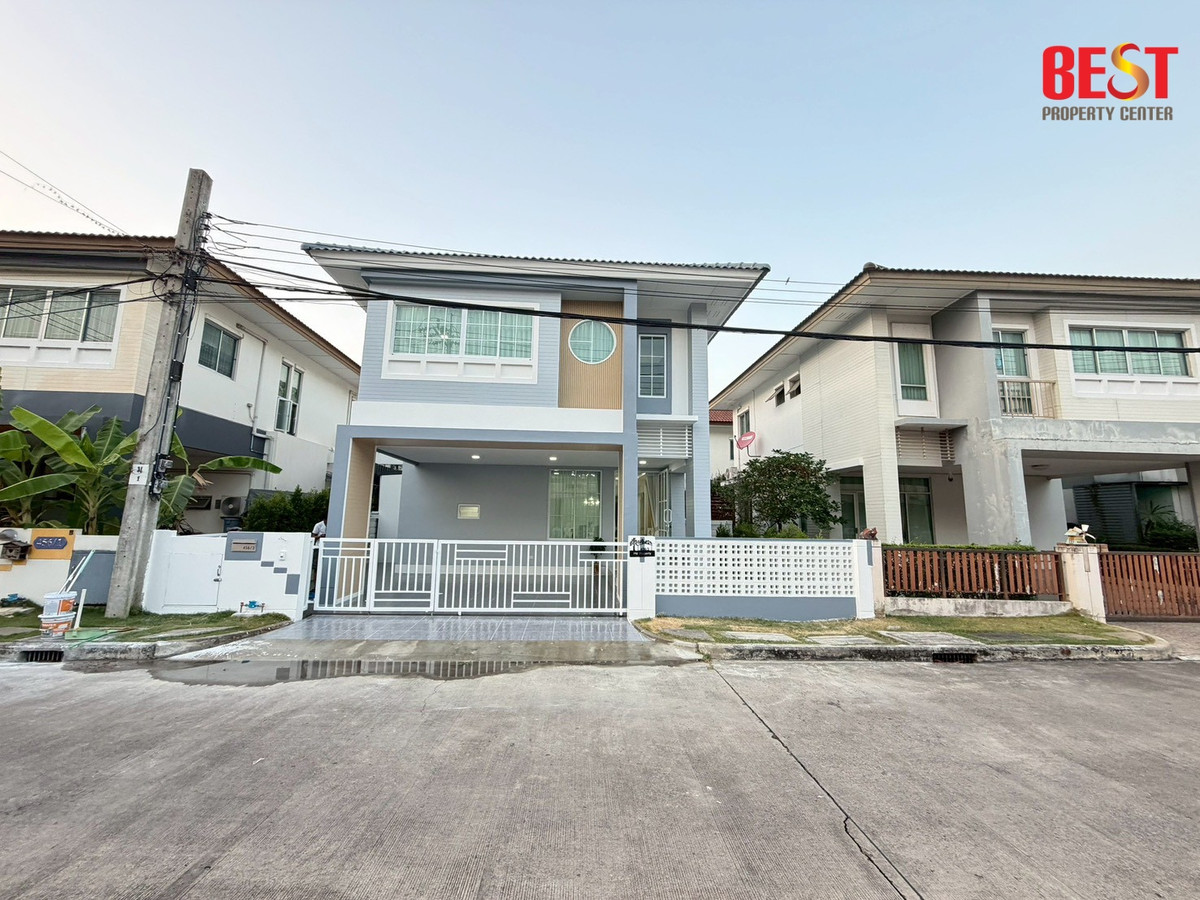 🔥 ขายด่วน! บ้านแฝดรีโนเวทใหม่ "พร้อมพัฒน์ พรีว่า" (Prompat Priva) สภาพนางฟ้า กว้างขวาง พร้อมเฟอร์ฯ ใกล้แฟชั่นไอส์แลนด์ 🔥