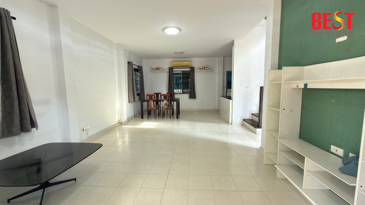 ให้เช่า บ้านพร้อมพัฒน์ 1 รามอินทรา ขนาด 3 นอน 2 น้ำ ใกล้แฟชั่น ถนนปัญญาอินทรา เชื่อมต่อ ซอยหทัยราษฎร์ 39