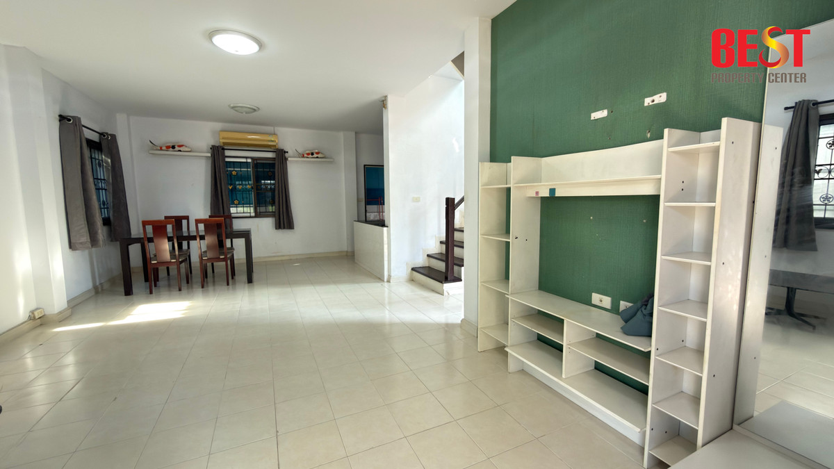 ให้เช่า บ้านพร้อมพัฒน์ 1 รามอินทรา ขนาด 3 นอน 2 น้ำ ใกล้แฟชั่น ถนนปัญญาอินทรา เชื่อมต่อ ซอยหทัยราษฎร์ 39