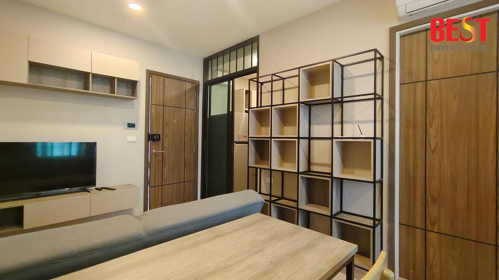 ขาย คอนโด ห้องมุม 2 ห้องนอน 1 ห้องน้ำ ชั้น 5  The Cube North แจ้งวัฒนะ 12 แยก 2 เฟอร์ และ เครื่องใช้ไฟฟ้าครบ พร้อมเข้าอยู่ ราคาถูกที่สุดในโครงการ