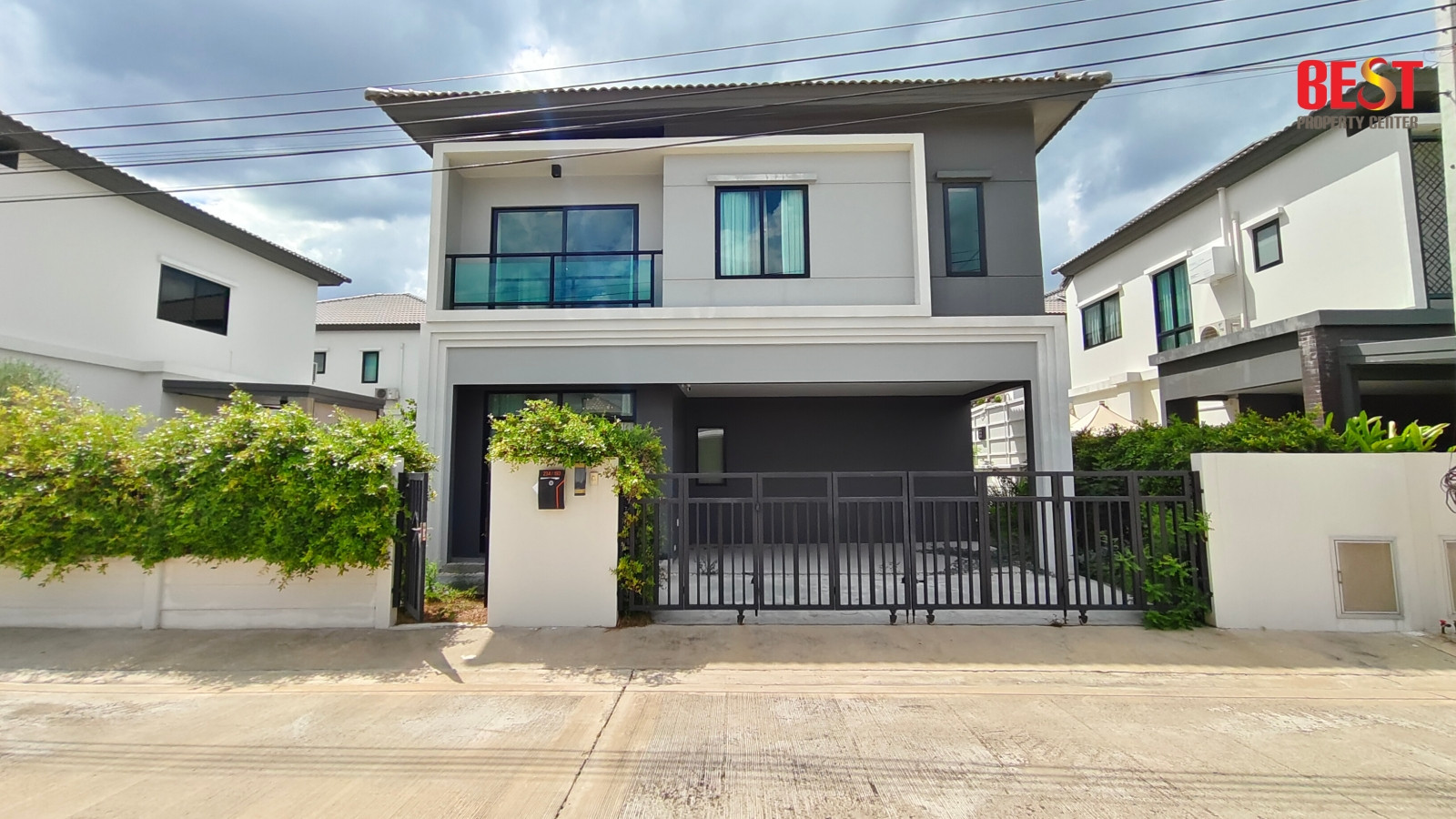 🏡 ขาย บ้านเดี่ยวสไตล์ Minimal โครงการ Grand Britania วงแหวน-รามอินทรา ติดสวนส่วนกลาง ทำเลทอง!