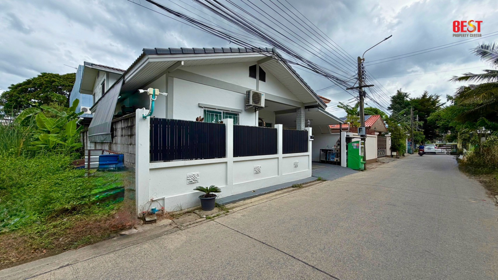 ขายบ้านเดี่ยว 60 ตร.ว. พร้อมห้องเช่า 8 ห้อง คู้บอน 27 แยก 24 บางเขน รับรายได้ค่าเช่าต่อทันที 20,000/เดือน ราคา 6 ล้านบาท