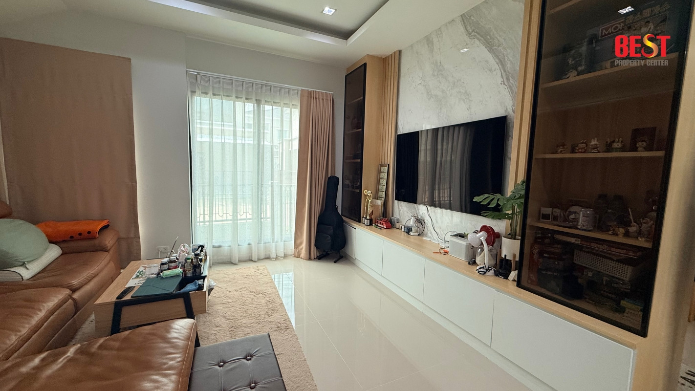 ขาย บ้านเดี่ยว ลัดดารมย์ วงแหวน-รามอินทรา บิวท์อิน สวย พร้อมเข้าอยู่ เพื่อนบ้านน่ารัก เดินทางสะดวก โครงการใกล้ทางด่วน