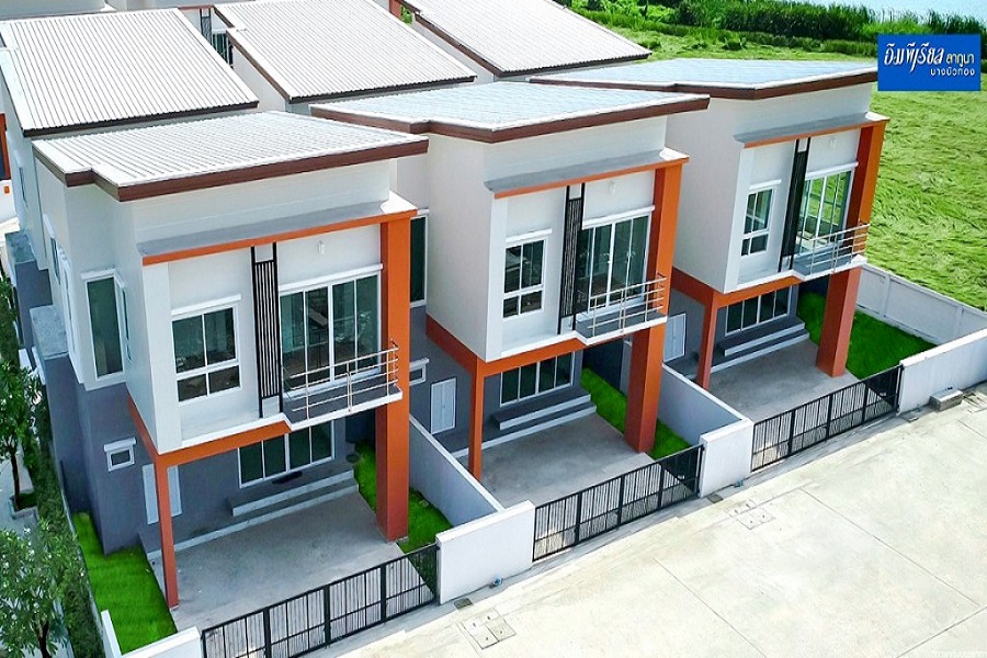 อิมพีเรียล-ลากูน่า